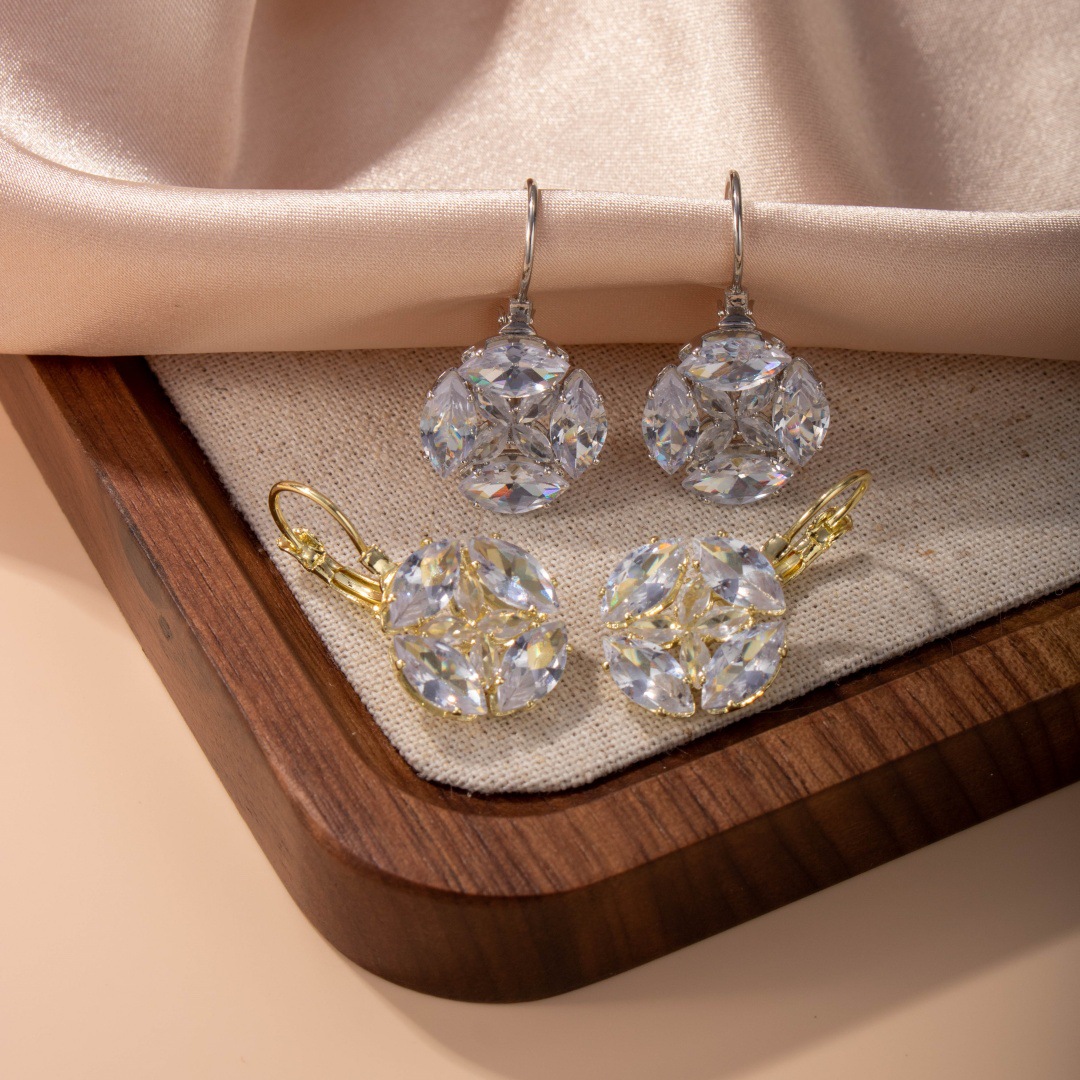 Copper geometric small design earrings with zircon