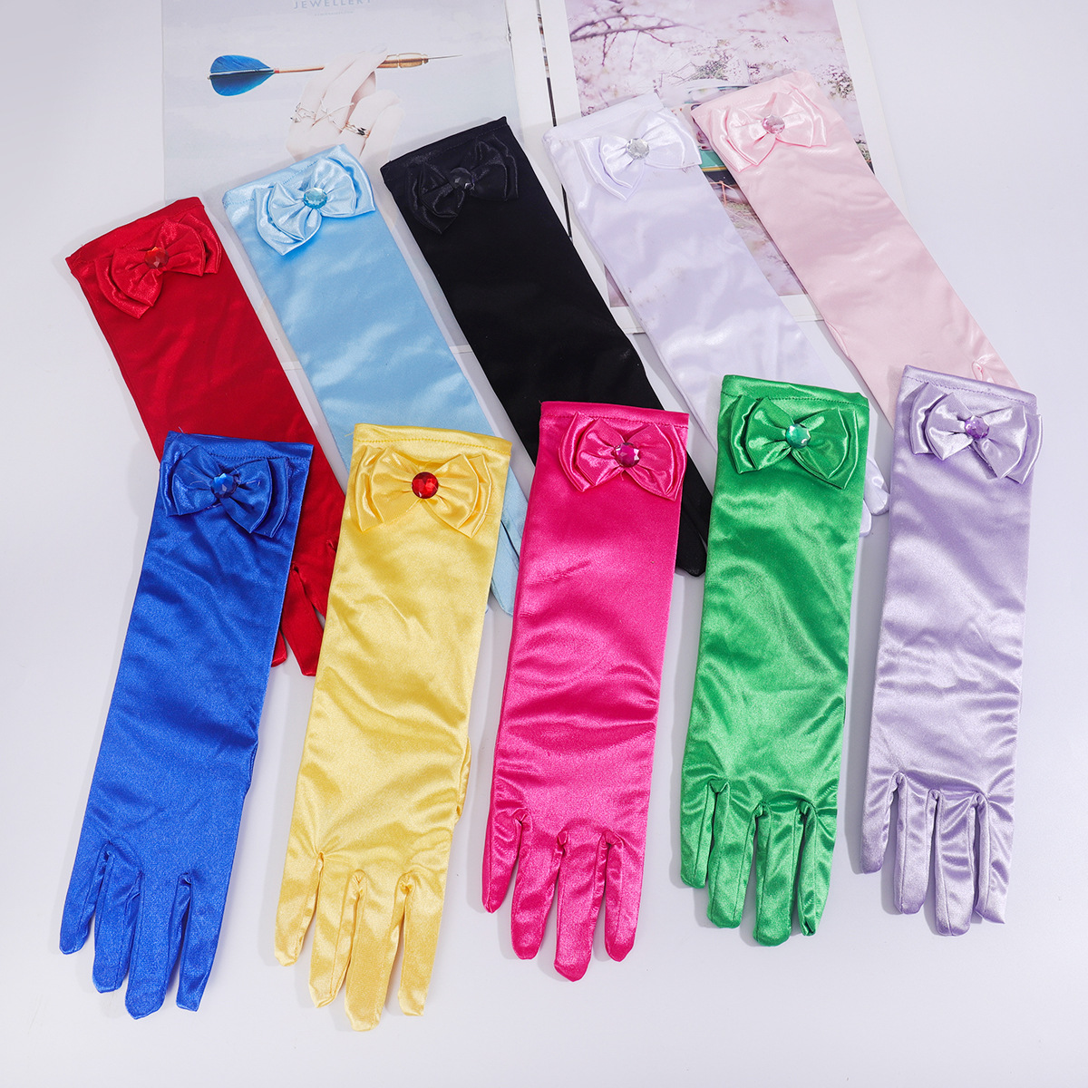 Cross-border Frozen-themed children's elastic satin gloves, princess dress accessories, and gloves for etiquette performances and dance