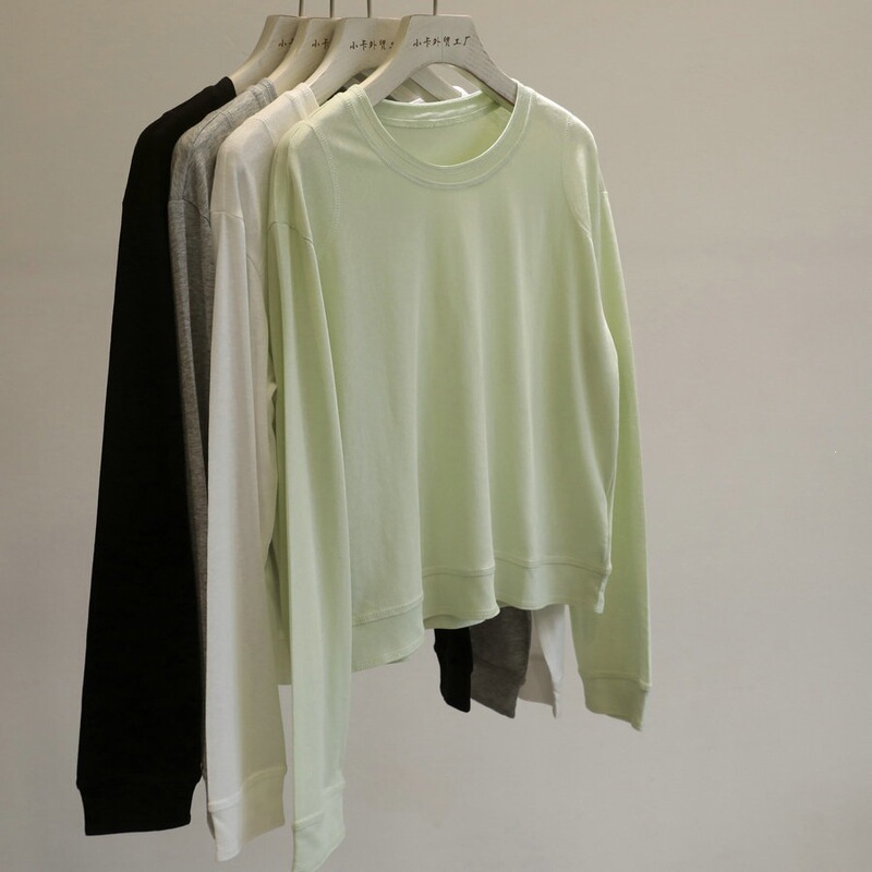 Looks and comfort are both on point! Soft and skin-friendly long-sleeve T-shirt for women, loose-fitting, flattering, short style, sun-protective cover-up, air-conditioning shirt Looks and comfort are both on point! Soft and skin-friendly long-sleeve T-shirt for women, loose-fitting, flattering, short style, sun-protective cover-up, air-conditioning shirt