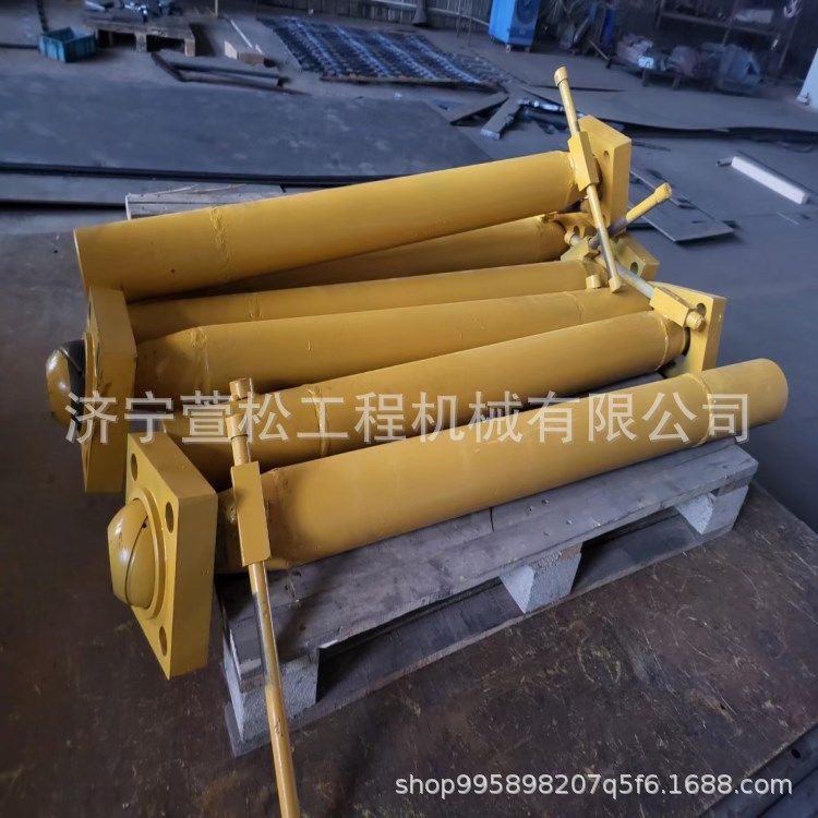 中联推土机配件004903015A0201250油缸体 山推配件