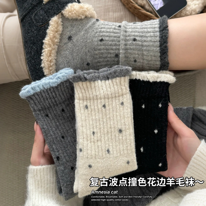 Polka dot wool socks for women, autumn and winter, gray mid-calf socks, thickened for warmth, cashmere cotton socks, retro lace long socks Polka dot wool socks for women, autumn and winter, gray mid-calf socks, thickened for warmth, cashmere cotton socks, retro lace long socks