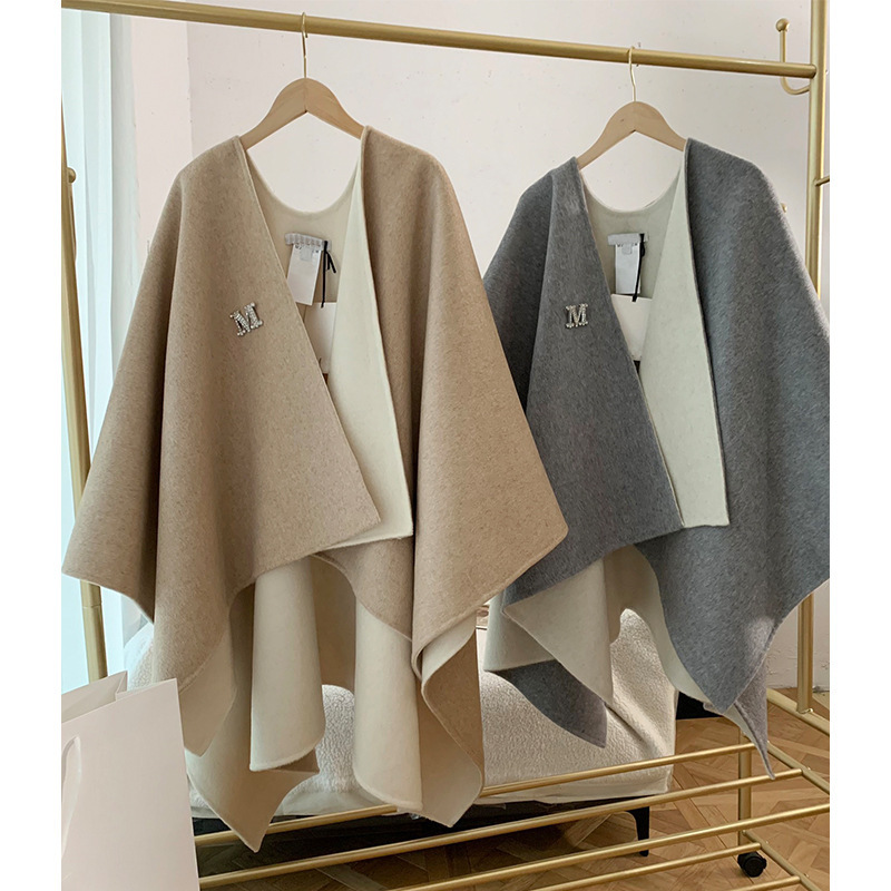 High Version Double-Sided Pure Color m Sheep Wool Shawl Cloak Women's Fashion Versatile Cloak Warm Outer Wear Autumn and Winter New Velvet High Version Double-Sided Pure Color m Sheep Wool Shawl Cloak Women's Fashion Versatile Cloak Warm Outer Wear Autumn and Winter New Velvet