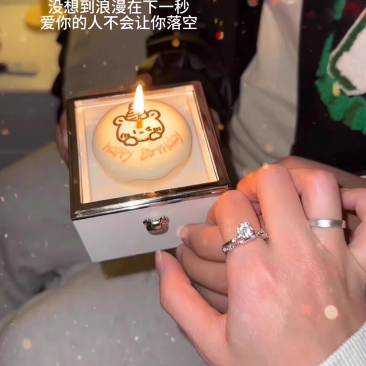 Caja de anillo giratoria de pastel de oso Regalo sorpresa de cumpleaños 520 Joyero de confesión de San Valentín para novia y novia