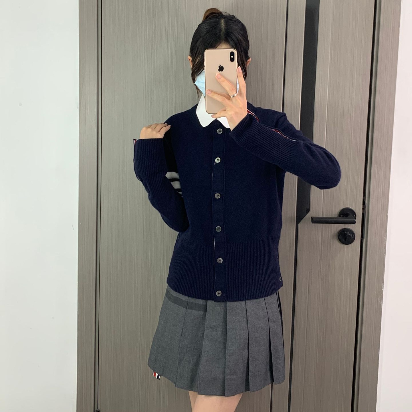 Factory direct sales of high-quality new spring and autumn style four-stripe striped long-sleeved six-button round neck women's cardigan jacket