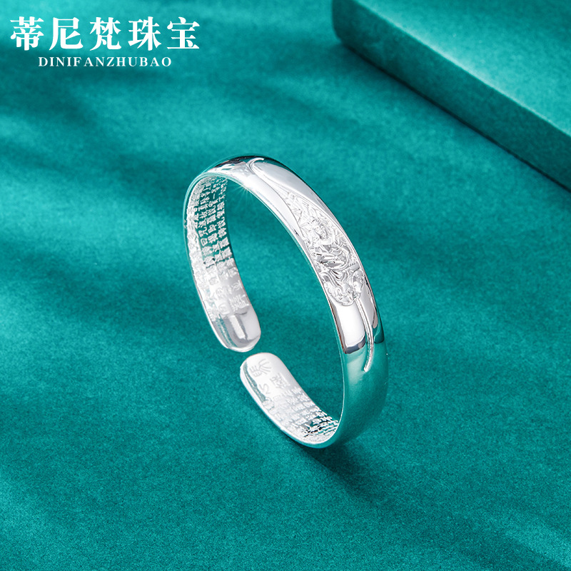 S999 pulsera de plata esterlina retro estilo étnico elegante madre estilo tallado hoja abierta amplia superficie sólida pulsera de plata pura