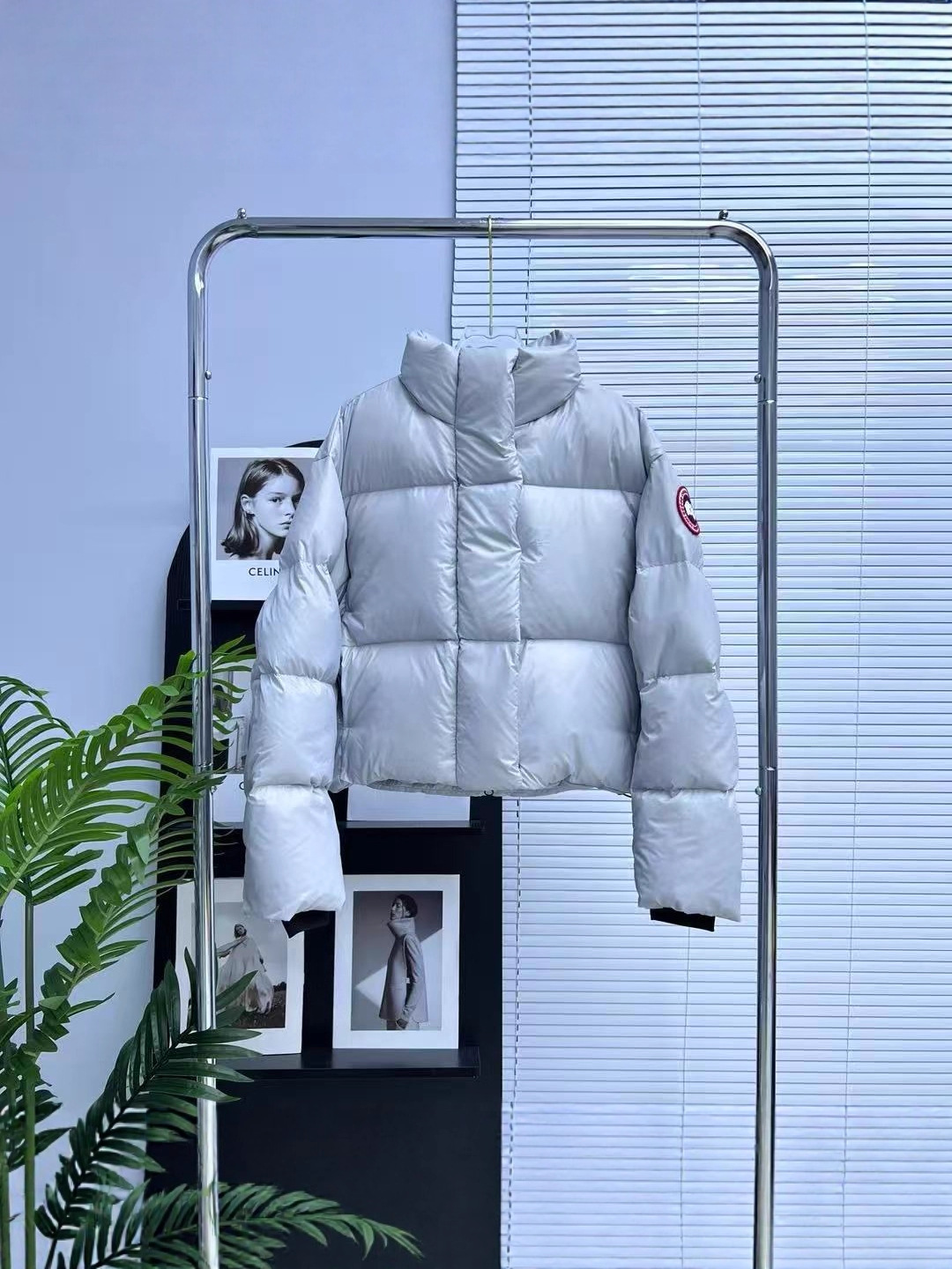 Women's Down Jacket, Petite Style, Puffer Jacket, Puff-style, Thick, Short, Goose Down, Colorful Label, Autumn And Winter Coat.