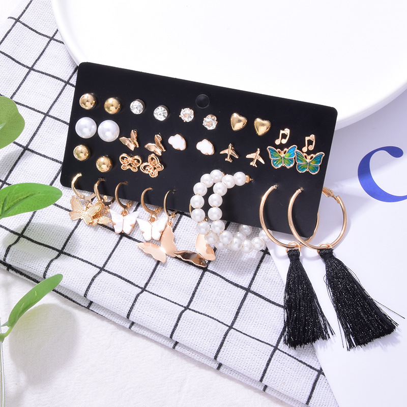 Fashion Heart Pearl 17 Pairs Stud Earrings Set Retro Butterfly Long Tassel Earrings display picture 2