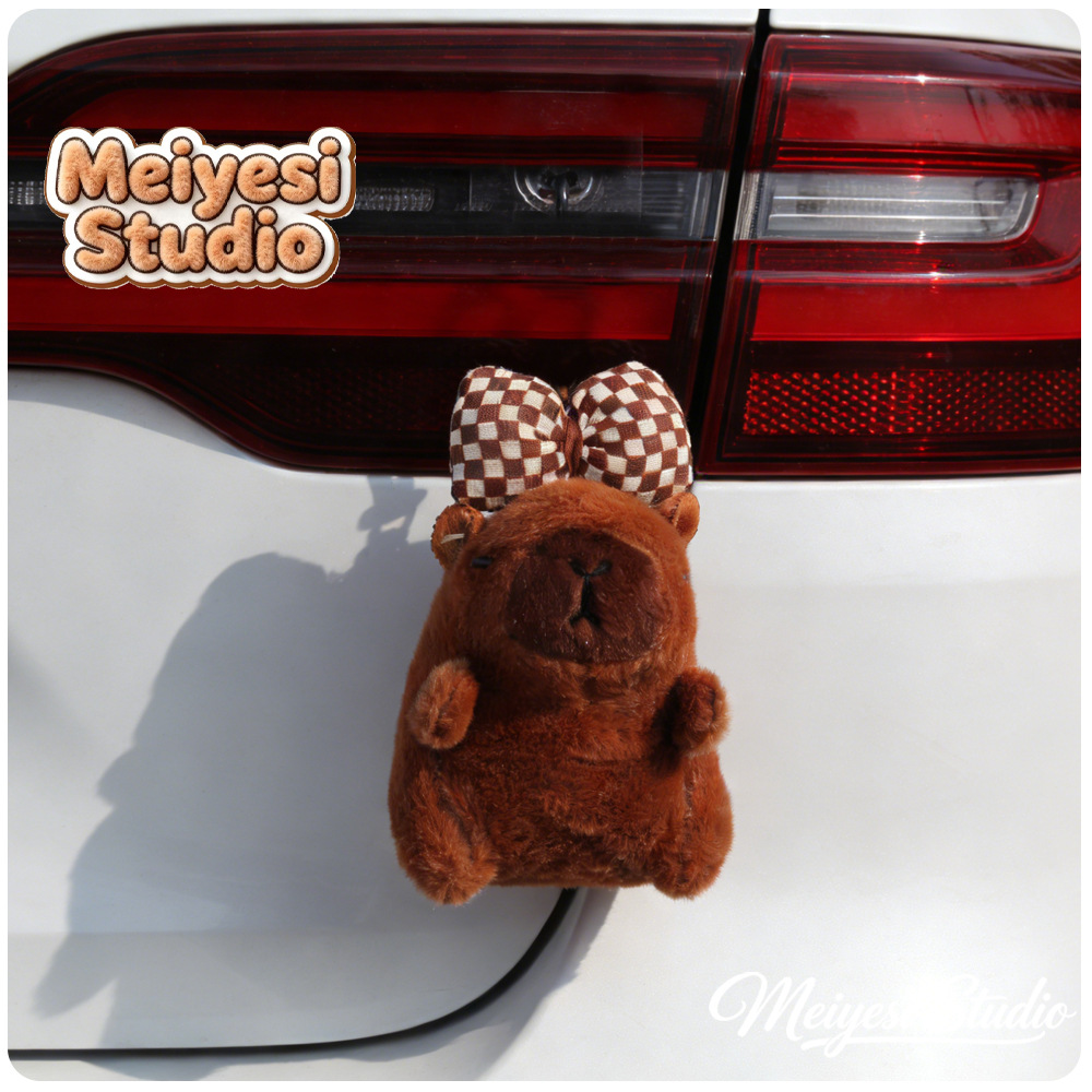 Cute Kapibala Carpincho Colgante trasero del coche maletero del coche Muñeca exterior del coche Muñeca interior del coche Adornos