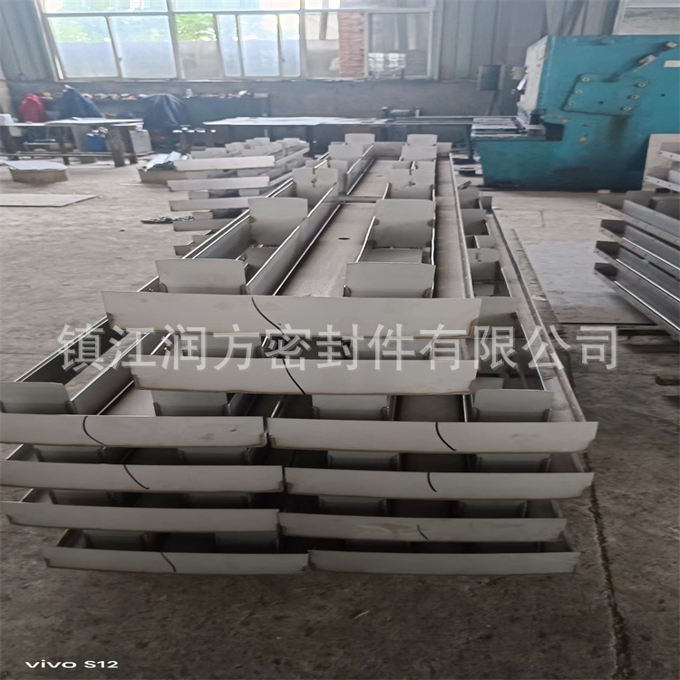 不锈钢汽液过滤网系列 折流板除雾器系列 金属塔内件产品件