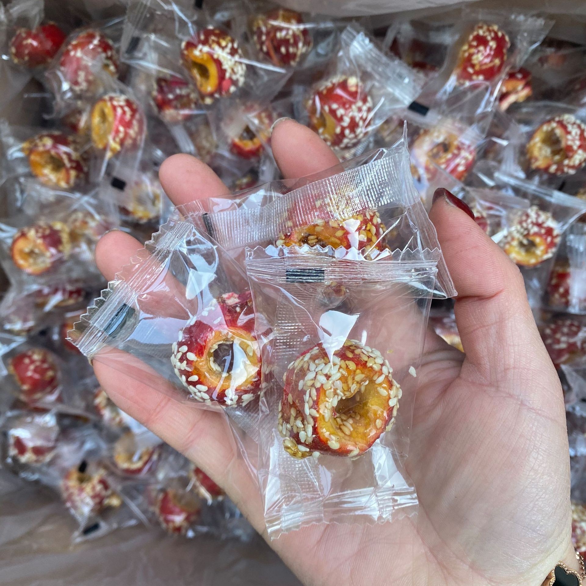 Freeze-Dried Hawthorn Candied Skewers (Crataegus pinnatifida) — Tanghulu-Style Hawthorn Fruit Snack specifications
