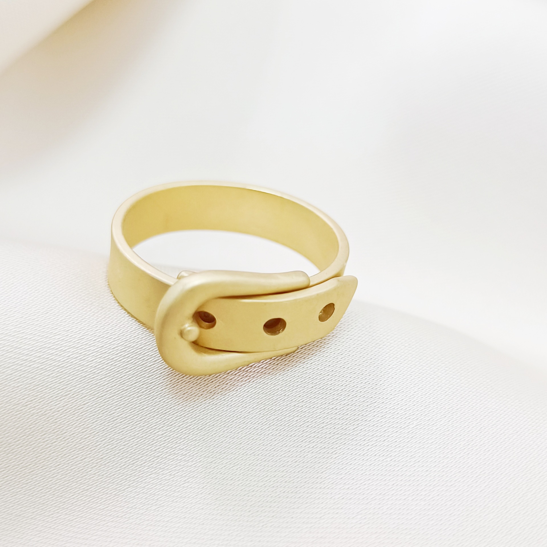 Brand retro design elegant universal geometric matte ring