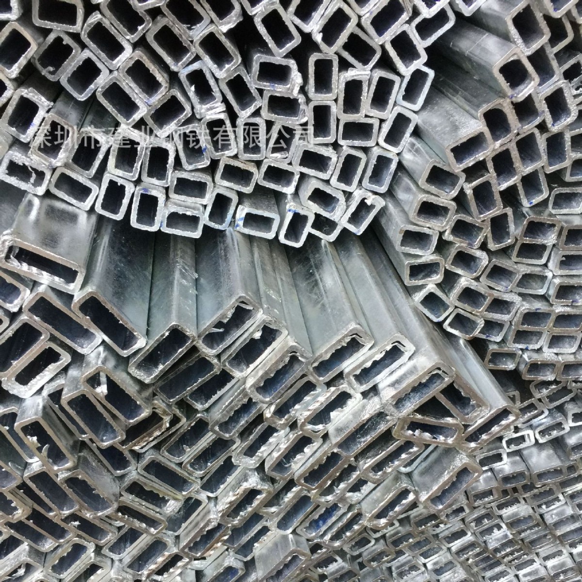 镀锌管异型管生产深圳铁管厂家 异型管折弯/八角镀锌管可切割打孔