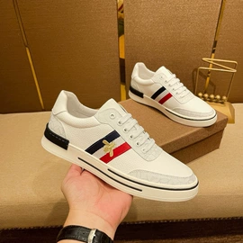 女式休闲单鞋;男式运动单鞋;男式板鞋