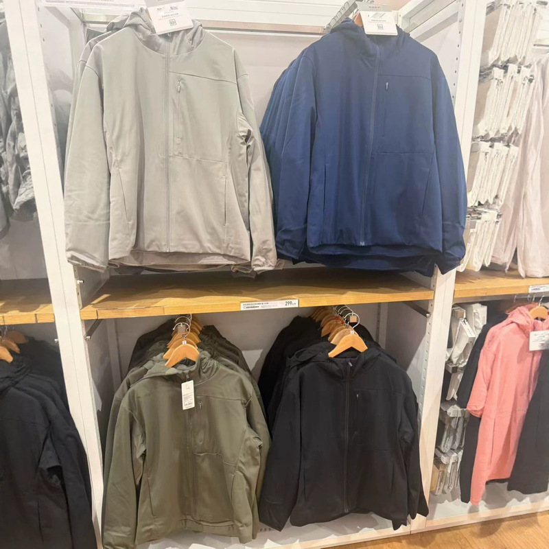 Men's windproof fleece jacket with zipper, hood, and long sleeves, a warm top for autumn and winter, new style 486116