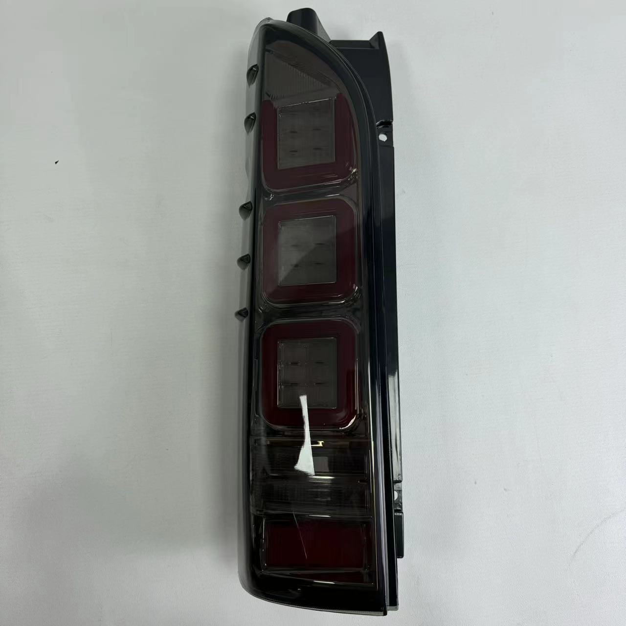 Suitable for 05-18 Toyota Hiace Hiace 200 Series Modified Led Taillights, Brake Lights, Flowing Water Turn Signals