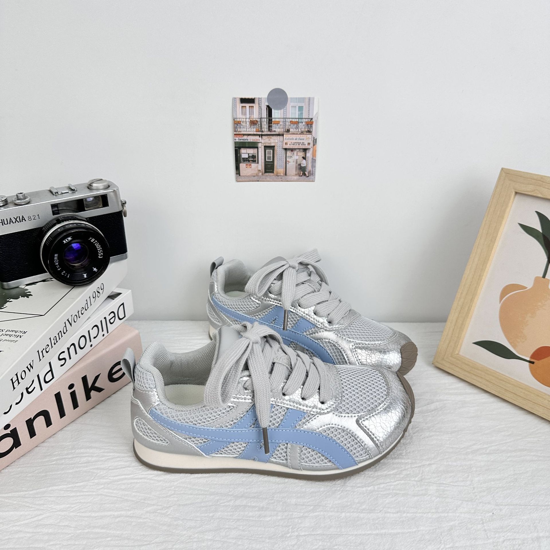 Zapatillas de mujer de todo fósforo de verano de onda lejana 2025 nuevas zapatillas de deporte informales de diseño de nicho zapatos de red transpirables en nombre del cabello