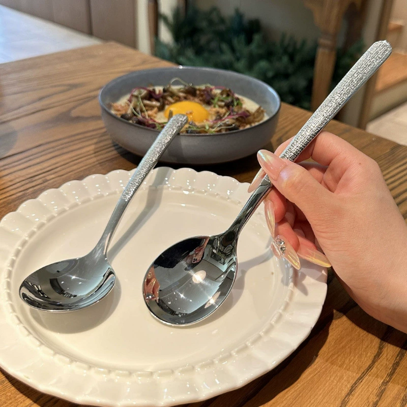 Light luxury long handle hammer pattern spoon household adult stainless steel western food spoon main meal eating spoon spoon dessert spoon dessert spoon