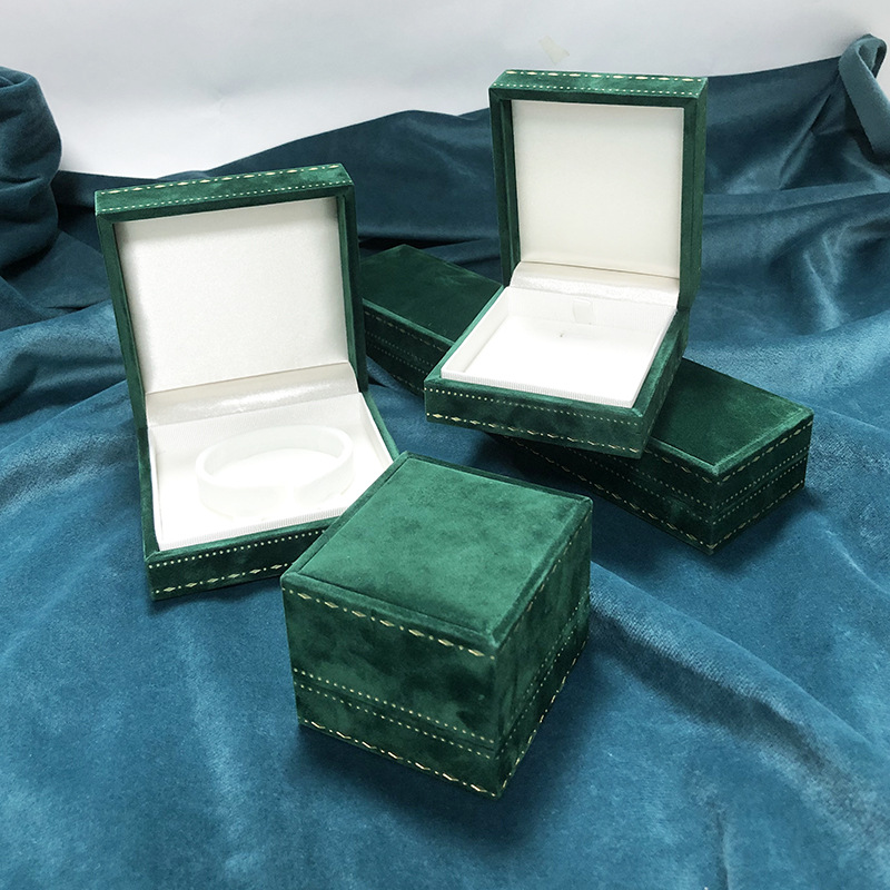 新しい厚い直角の凸のフランネルのアクセサリーの箱のファッションの宝石のアクセサリーのネックレスの収納箱のプリントの箱