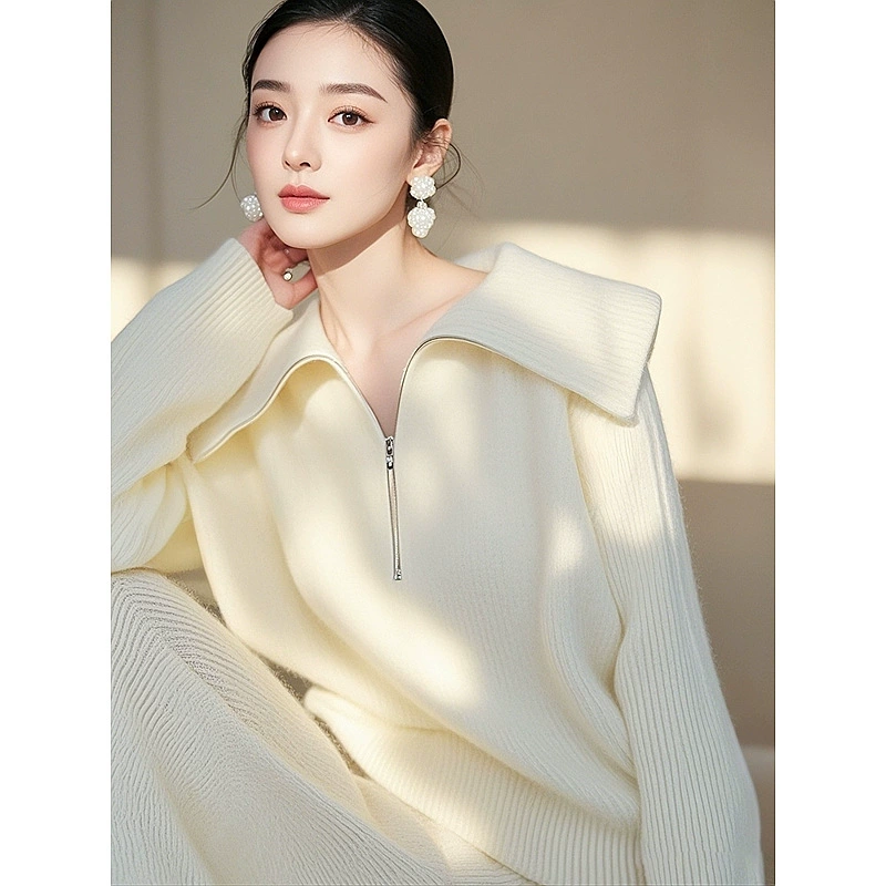 В этом году взорванное молоко fufu мягкое восковое белое большое пальто с отворотом свитер женская внешность носит толстый свитер зимой 2024