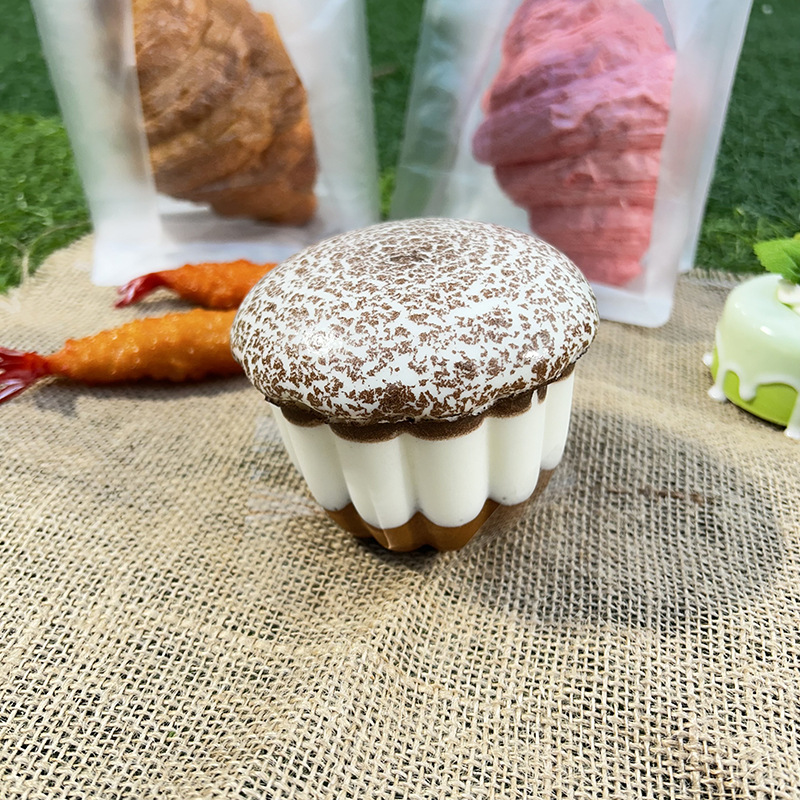 검은 버섯 머리