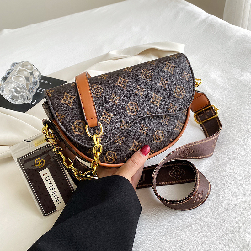 Fashionable Printed Saddle Shoulder Bag For Women Versatile Style_voghion.com