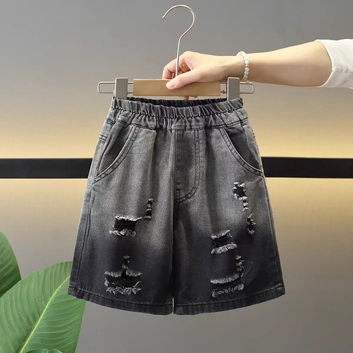 Summer trousers for boys