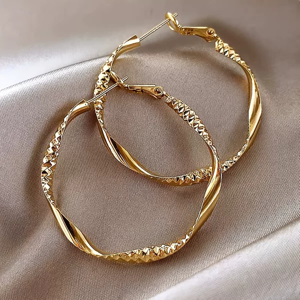 European and American Fashion Women's Hoop Earrings Exaggerated Irregular Twist Earrings Earrings Jewelry
