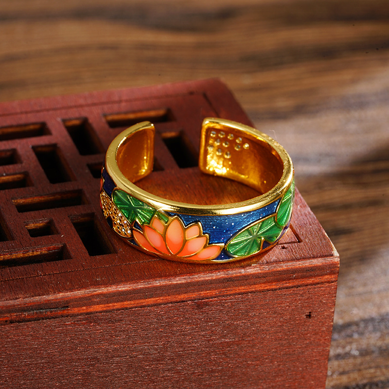 Anillo de abertura de esmalte de oro de arena vietnamita nicho femenino de alto nivel de lujo ligero estilo chino retro accesorios Yiwu