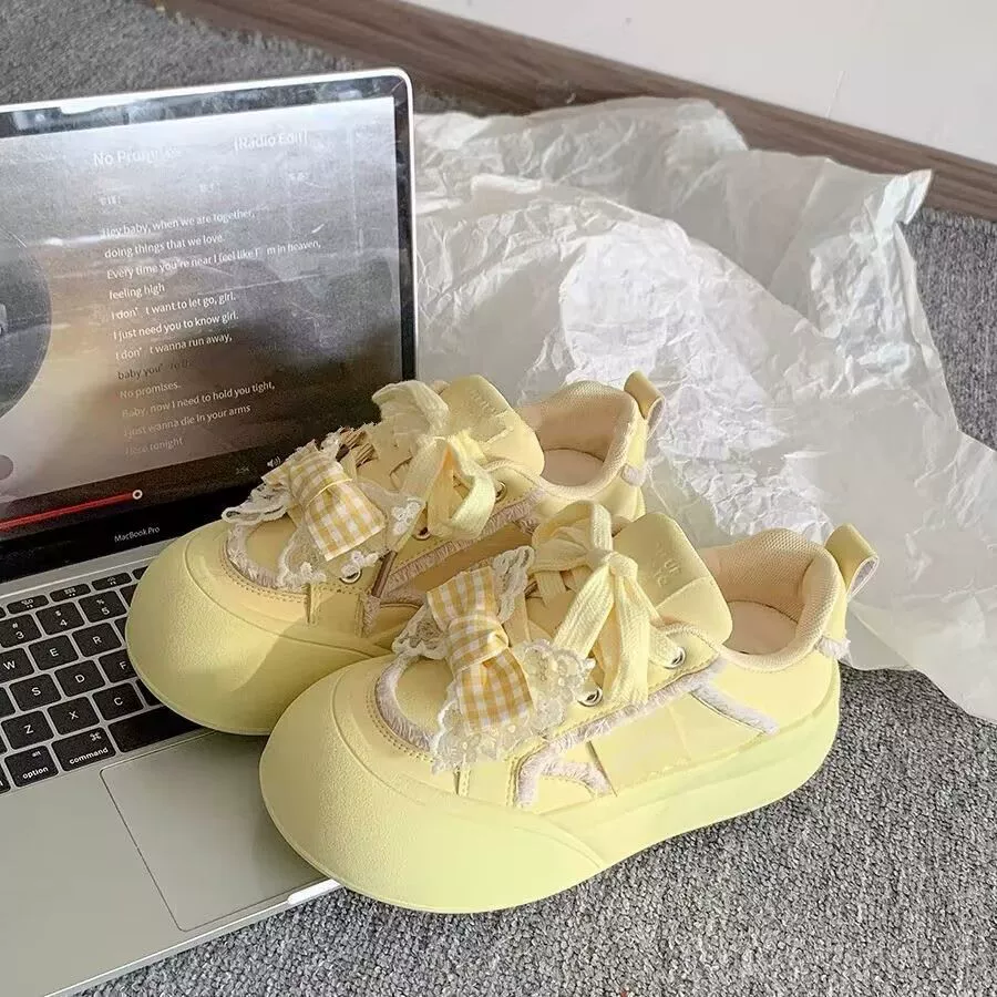 Стиль кампуса Корейская доска обувь женская модель 2025 года