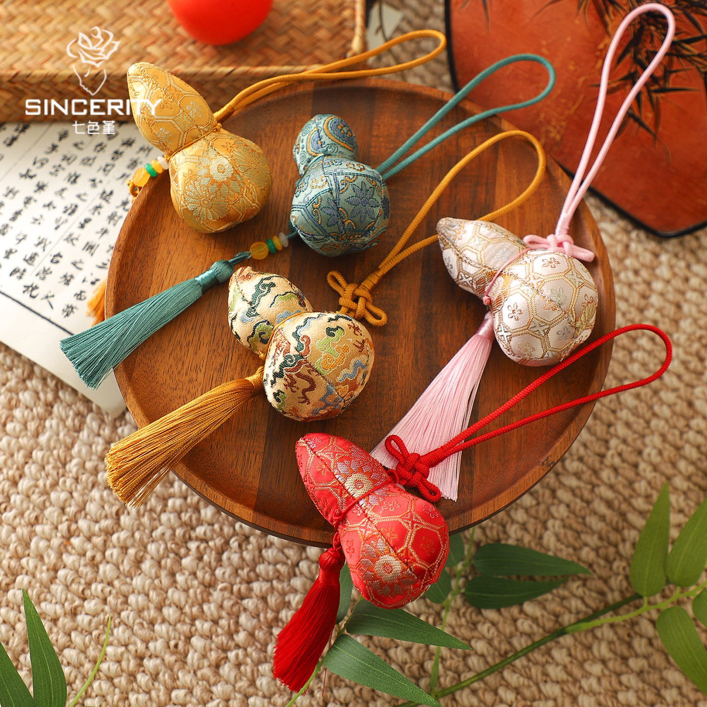 Colgante de siete colores de cordier de Año Nuevo colgante de bordilla de canciones de flores colgante DIY decoración floral