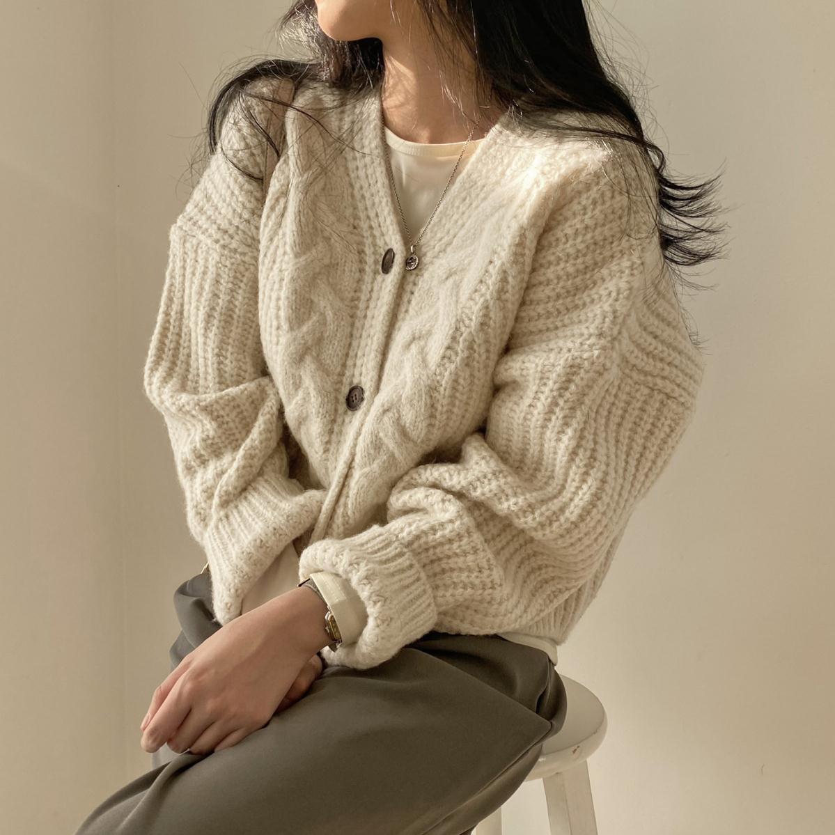 Cardigan Image 3