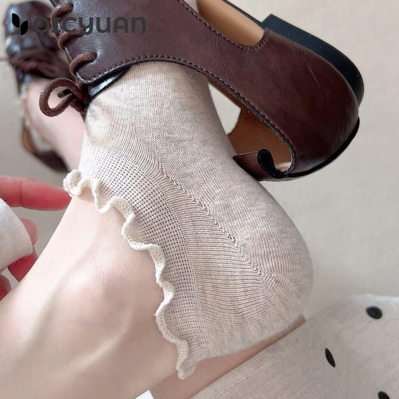 Women's Summer Thin Cotton Invisible Socks with Ruffled Edges, Shallow Cut, Non-Slip, Lightweight and Breathable Short Socks Women's Summer Thin Cotton Invisible Socks with Ruffled Edges, Shallow Cut, Non-Slip, Lightweight and Breathable Short Socks