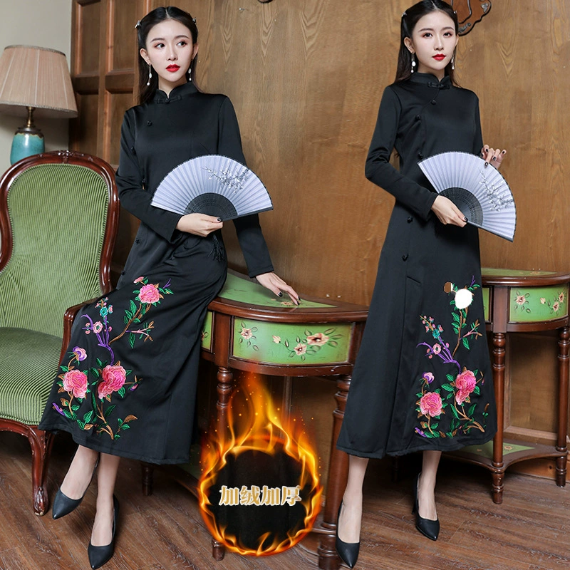 8960 в наличии 2021 осень-зима Новое утолщенное платье на флисовой подкладке улучшенное платье Чонсам с вышивкой повседневное