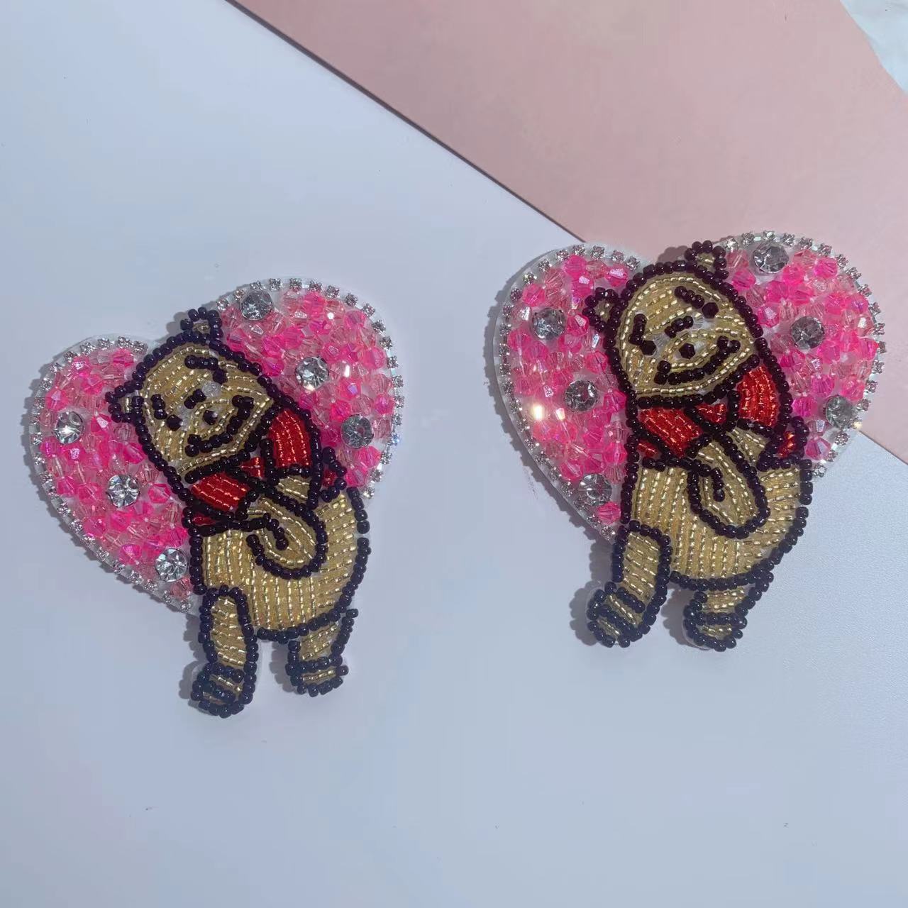 新品现货可爱卡通手工钉珠爱心小熊彩色水晶补贴服装辅料批发