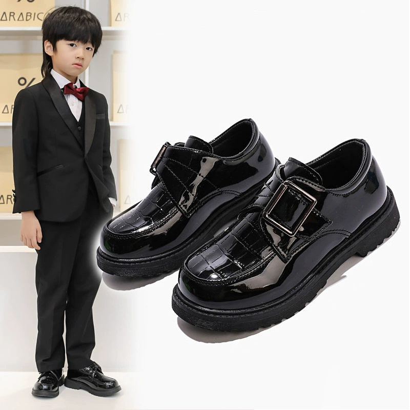 Кожаные туфли для мальчиков, весна и осень 2025, новые маленькие кожаные туфли в джентльменском стиле для выступлений на сцене, черные туфли для школьников начальной школы, кампусные туфли для выступлений