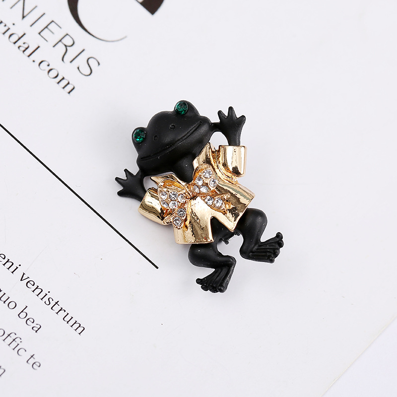 Broche retrô europeu e americano com esmalte em liga metálica e design de animais, acessório sofisticado e criativo em formato de sapo para mulheres._voghion.com