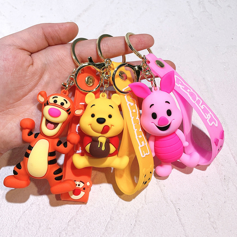 Winnie the Pooh Keychain, Cute Bag Pendant, Cartoon Couple Silicone Doll, Exquisite Car Keychain