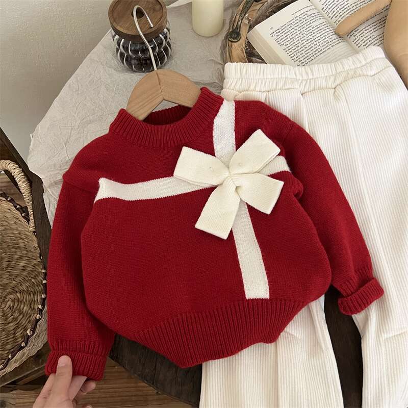 Demi-season sweater