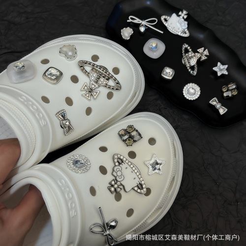 Pink KT Hole-toe Shoes Flower Decoration Accessory DIY Decor Summer Dopamine Cute Sparkling Hole-toe Shoes Flower