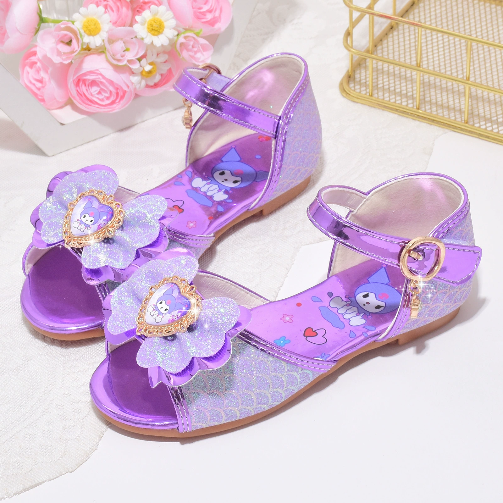 Куломи сандалии летние новые девушки Принцесс обувь маленькая девочка мягкая подошва детские хрустальные туфли детские сандалии с открытым носком