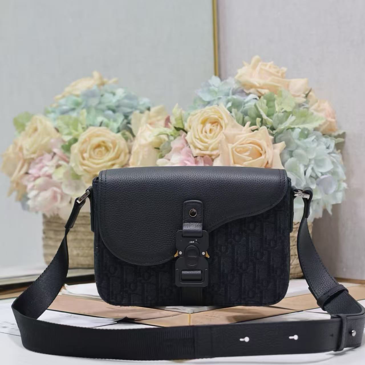 Black cloth postman