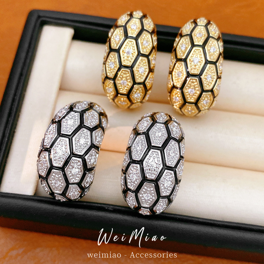 18k oro real chapado aguja de plata zircon en forma de C pendientes de diseño personalizado pendientes temperamento variado exquisitos pendientes de alta calidad