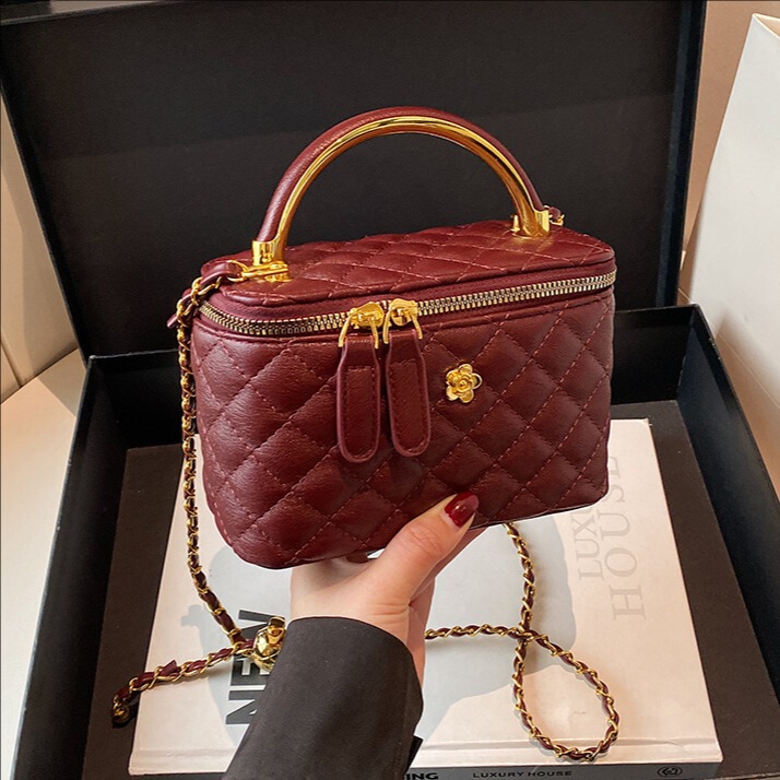 Cross-Border Handbag for Women 2026 New Style Chanel-Inspired Quilted Chain Box Bag Shoulder Bag High-End Crossbody Bag