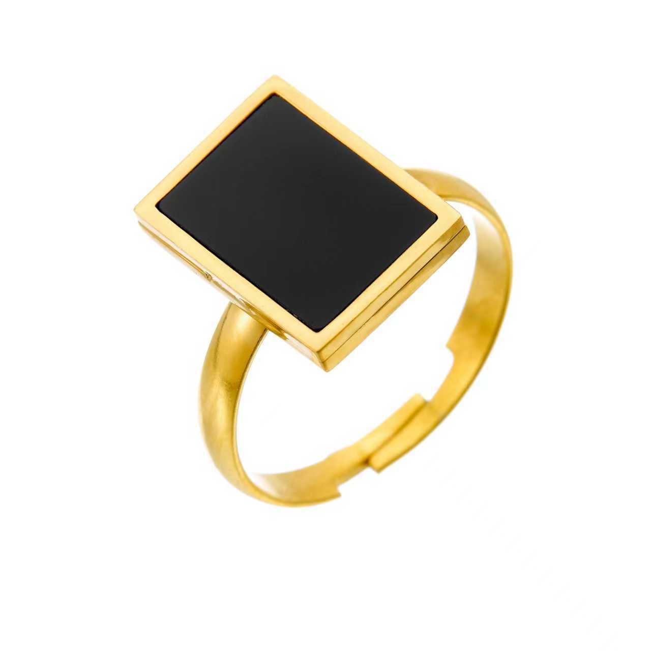 Minimalist Layered Necklace In Delicate Gold For Everyday Elegance_voghion.com