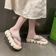 新款韩版水钻厚底人字拖女夏外穿时尚仙女风松糕底增高拖鞋批发