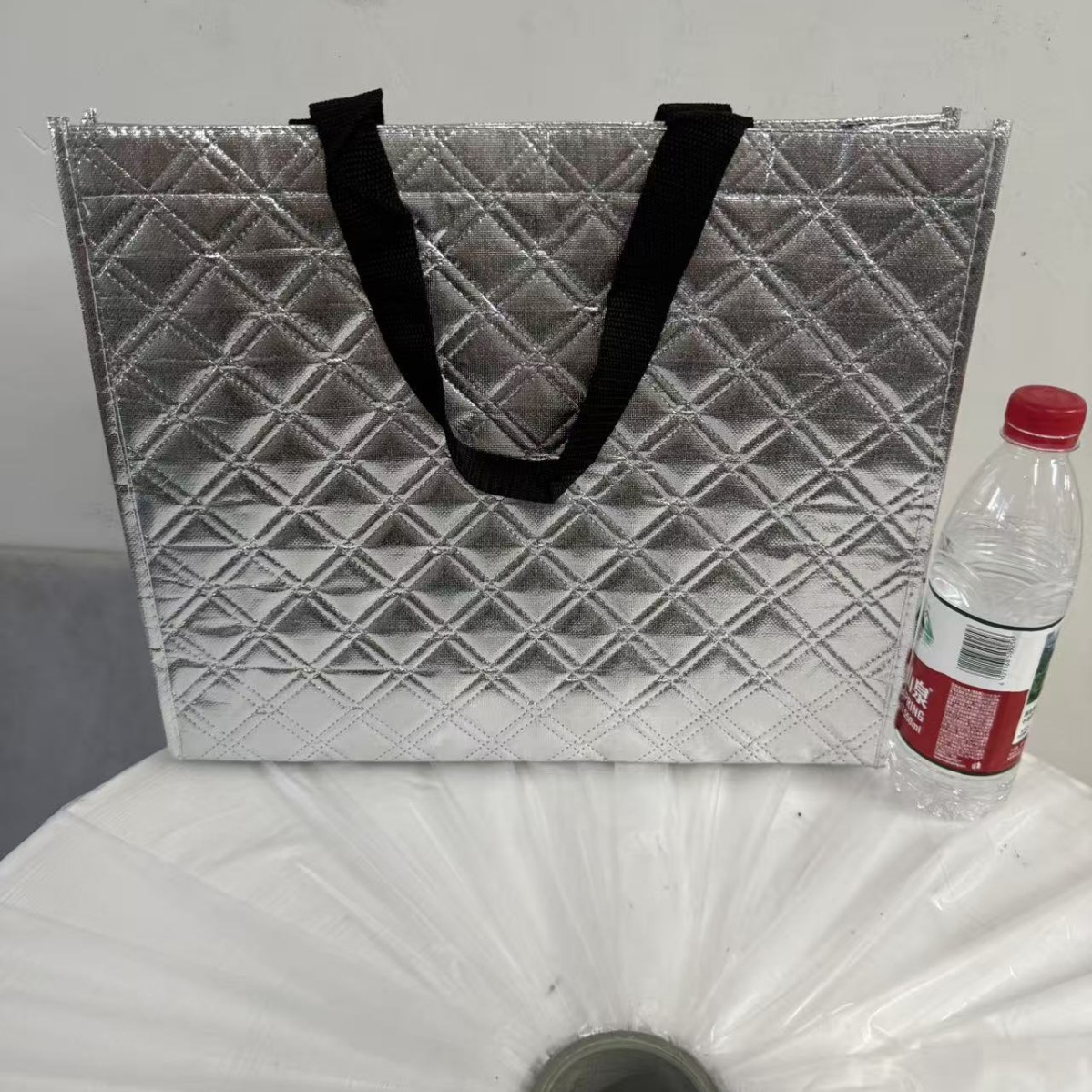 Non-woven fabric Film Embossed handheld Bag customized zipper Snaps Garment bags supermarket Fruit shop Shopping bag storage