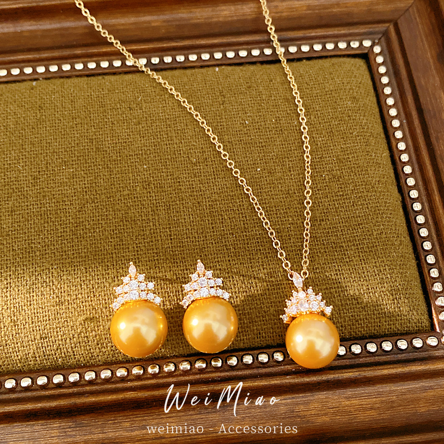 18 quilates de oro real, collar de perlas de piedra de aluminio, lujo ligero, nicho, cadena de clavícula, sensación de alto nivel, conjunto de joyas de temperamento simple