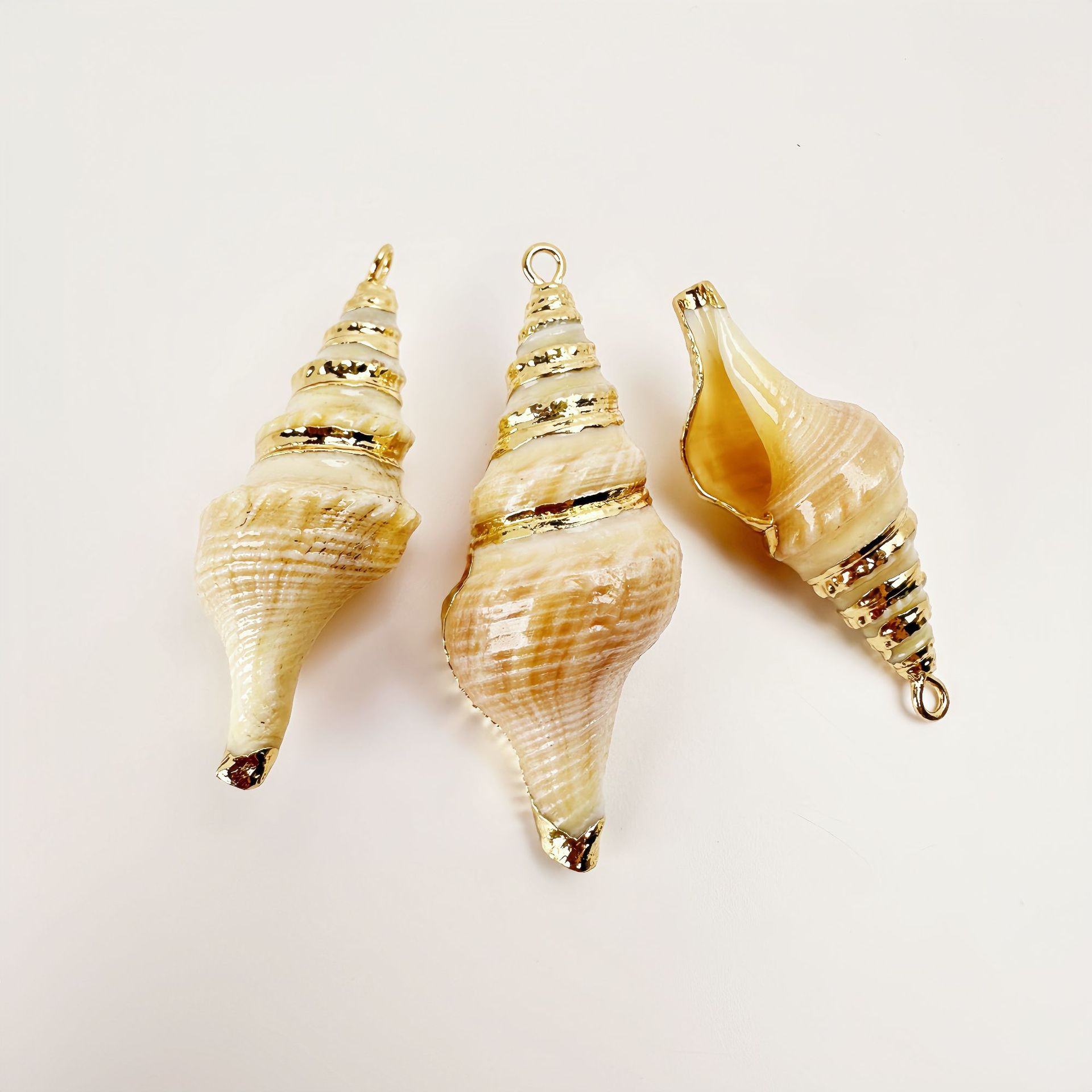 뾰족한 나사 16쌍