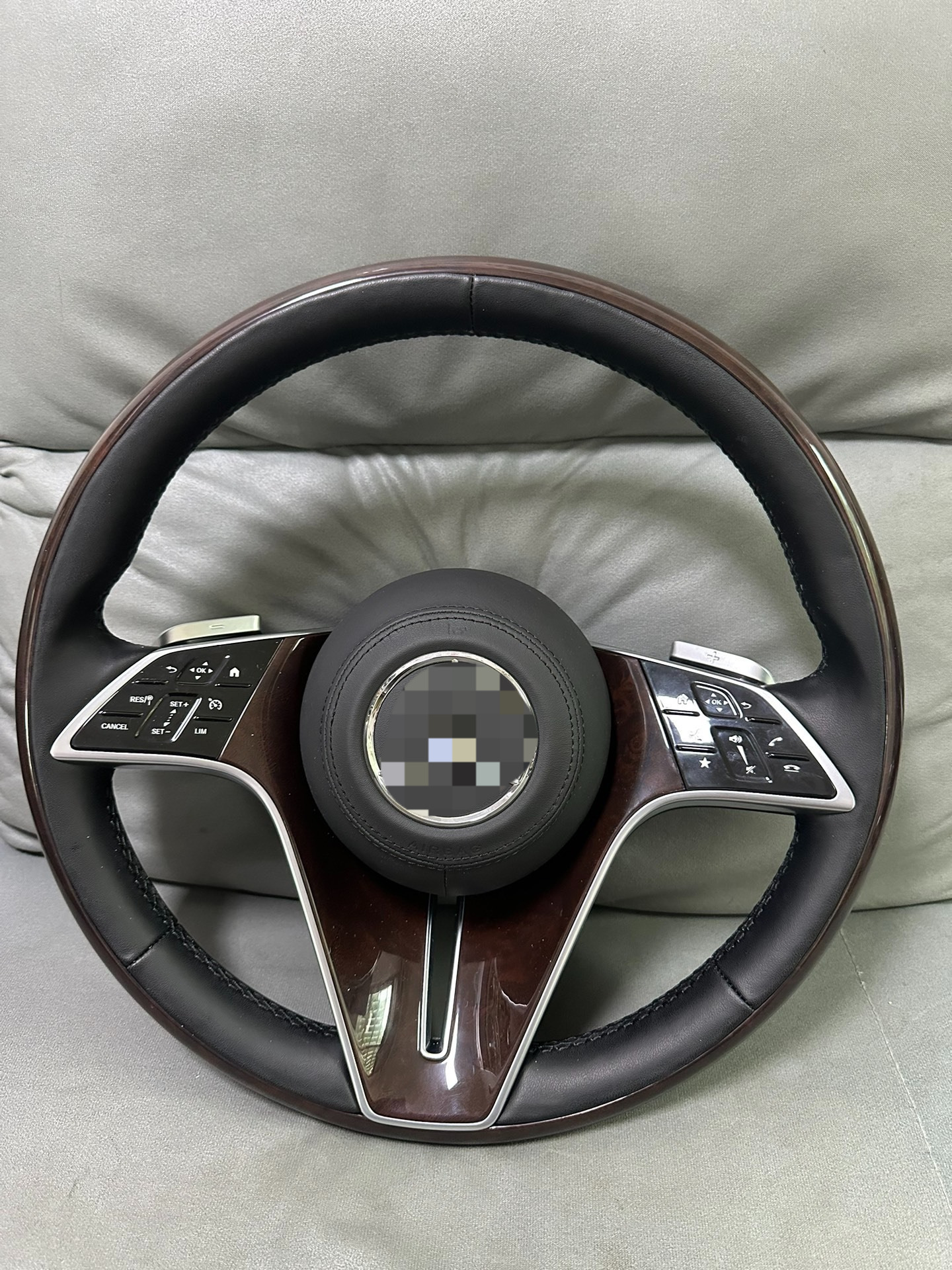Suitable for Mercedes steering wheel modification and upgrade, multi-color mahogany assembly, Maybach Butterfly new model-221 mahogany