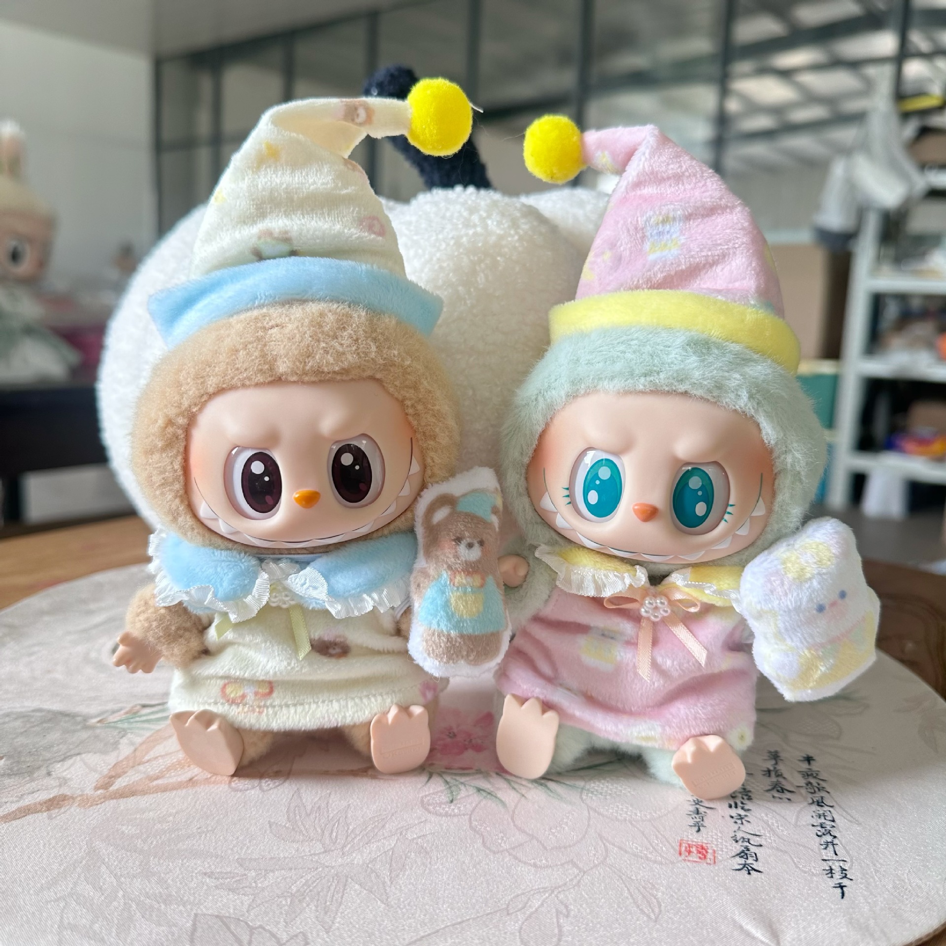 Only clothes] First and second generation blind box bubble maotai LABUBU sit sit party doll clothes good night suit three-piece set 